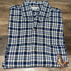 Walt Disney World Tigger button-down short sleeve shirt